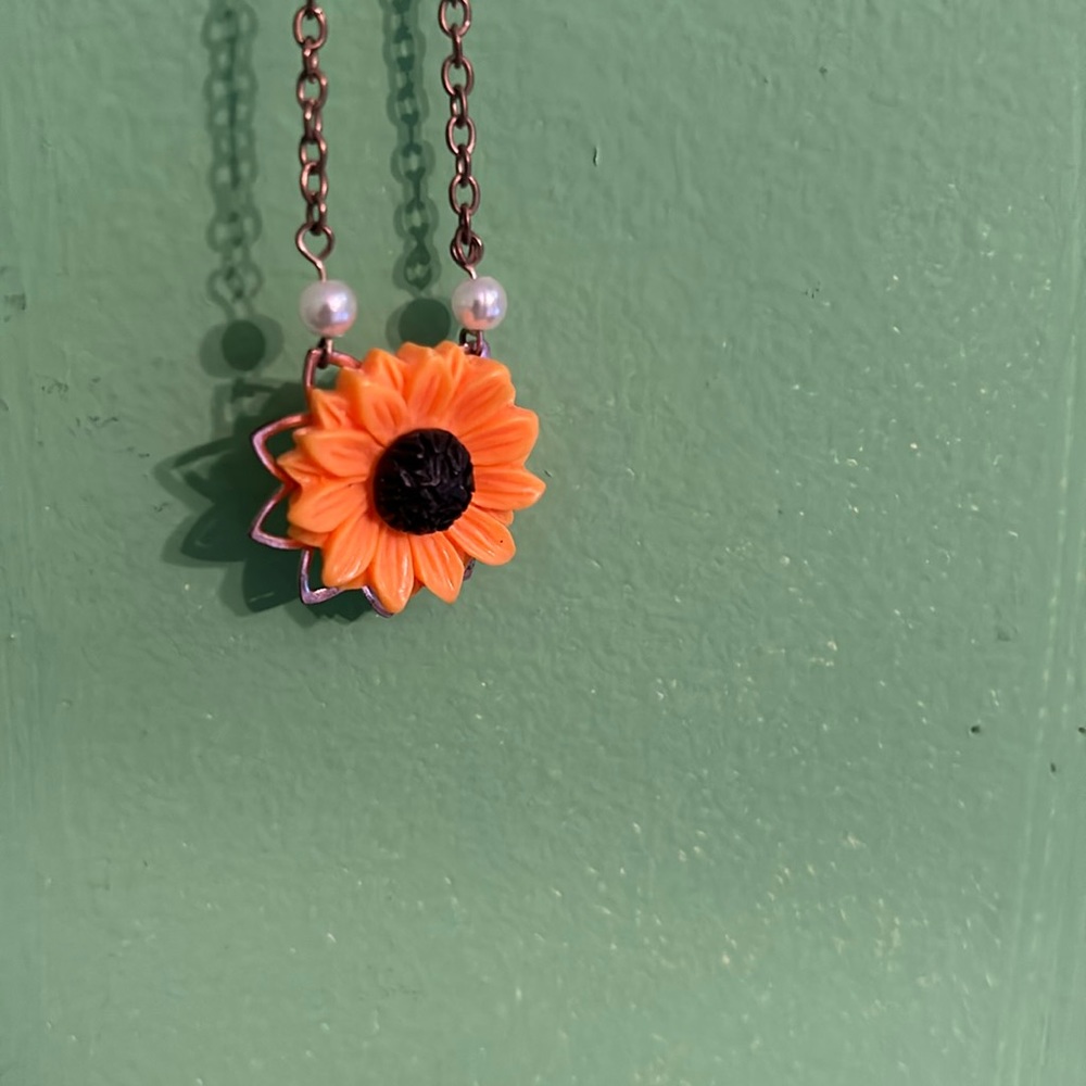 Sunflower and pearl necklace